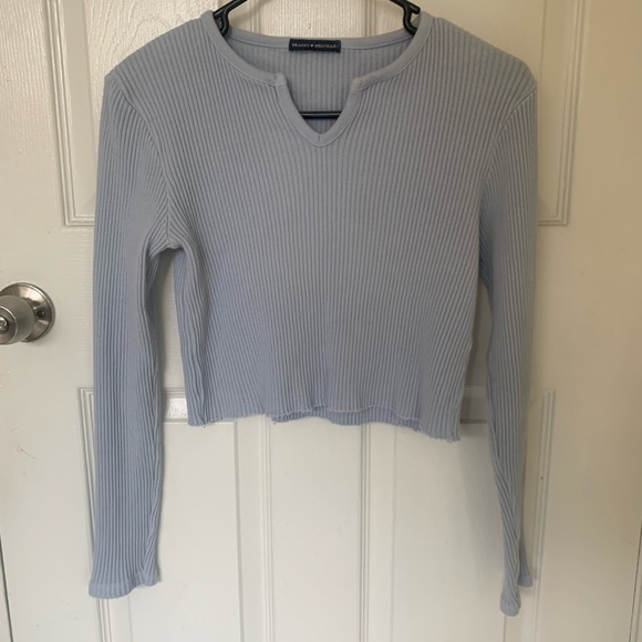 Ribbed Brandy Melville long sleeve crop top. - Picture 3 of 5